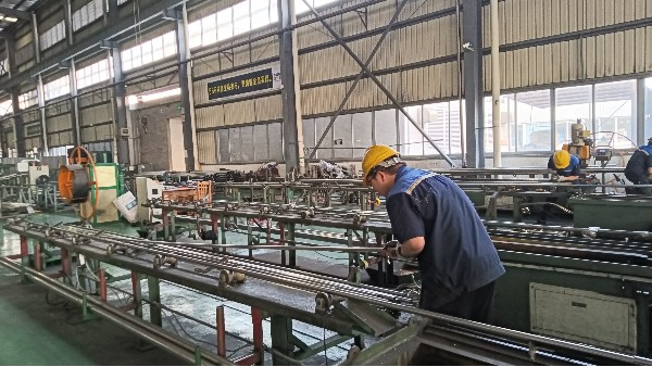 換熱器用不銹鋼焊管怎么防止彎曲不爆裂 換熱器用不銹鋼焊管怎么防止彎曲不爆裂